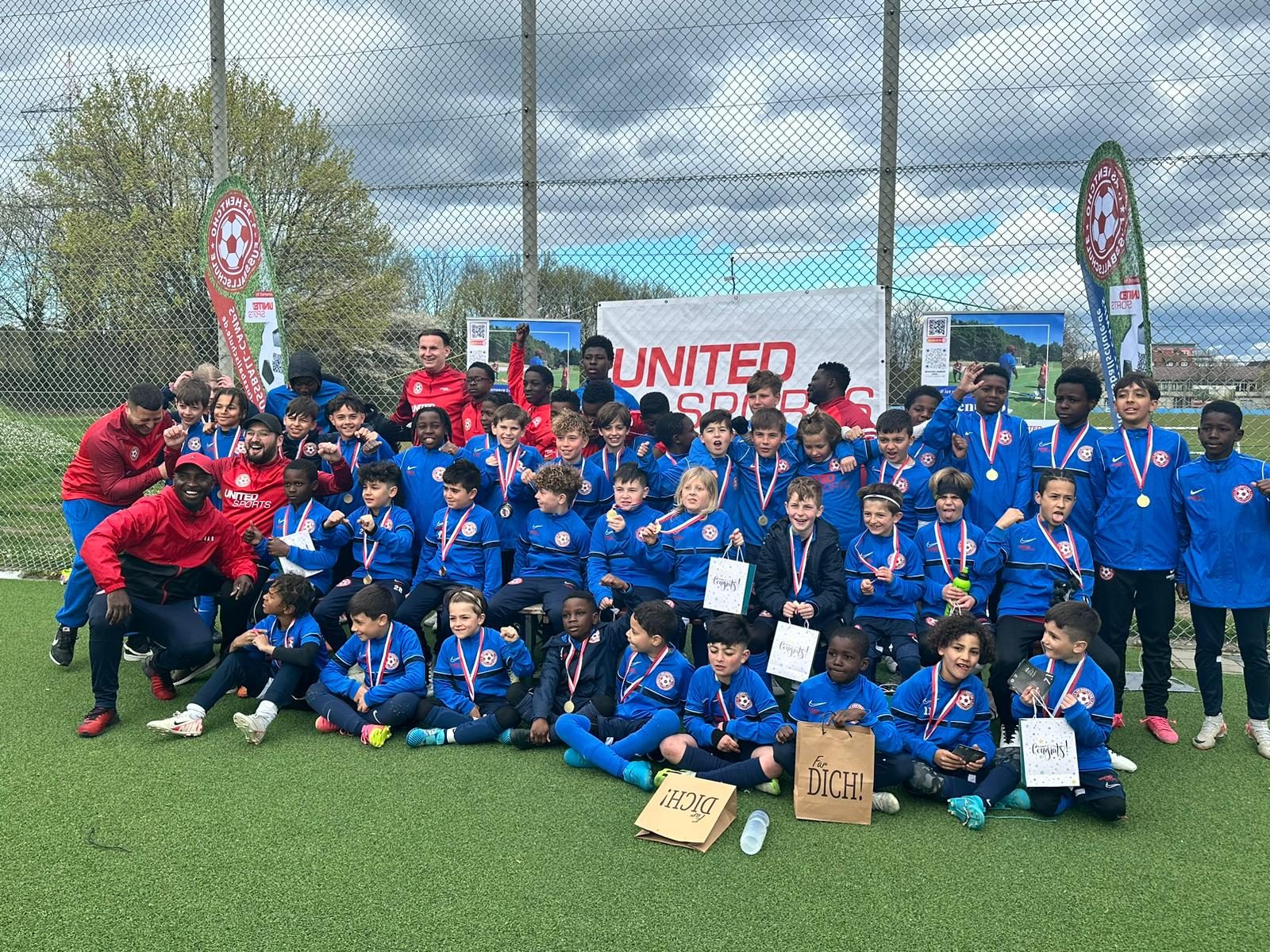 Fußballschule – Gruppenfoto beim Camp